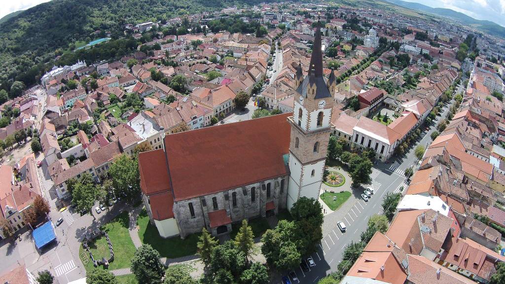 bg-bistrita-77edde2f64796c434e3228d511832289.jpg